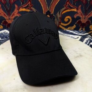 Callaway - All black Adjustable snap back - embroidered logo
